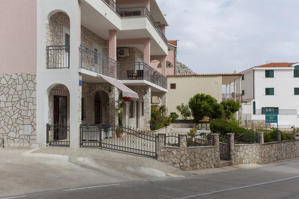 Apartment Ivan Makarska